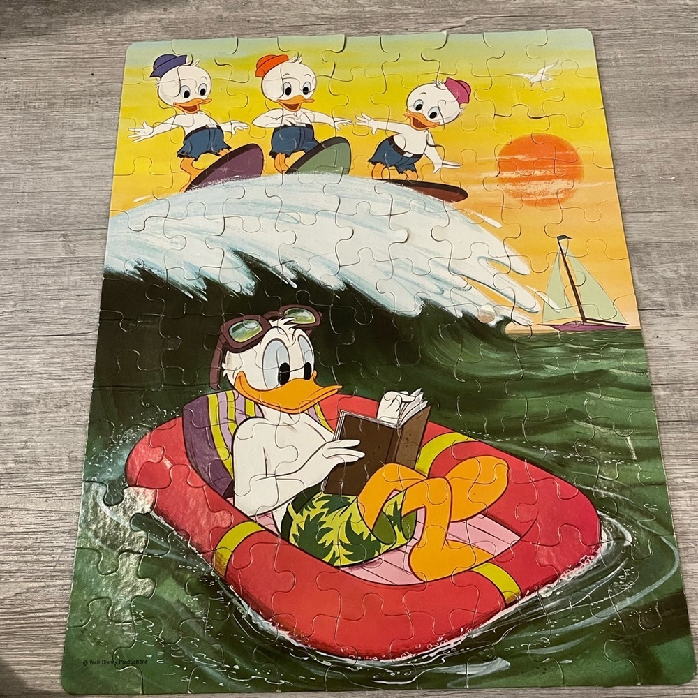 Donald Duck Puzzle Vintage - Picture 2 of 2
